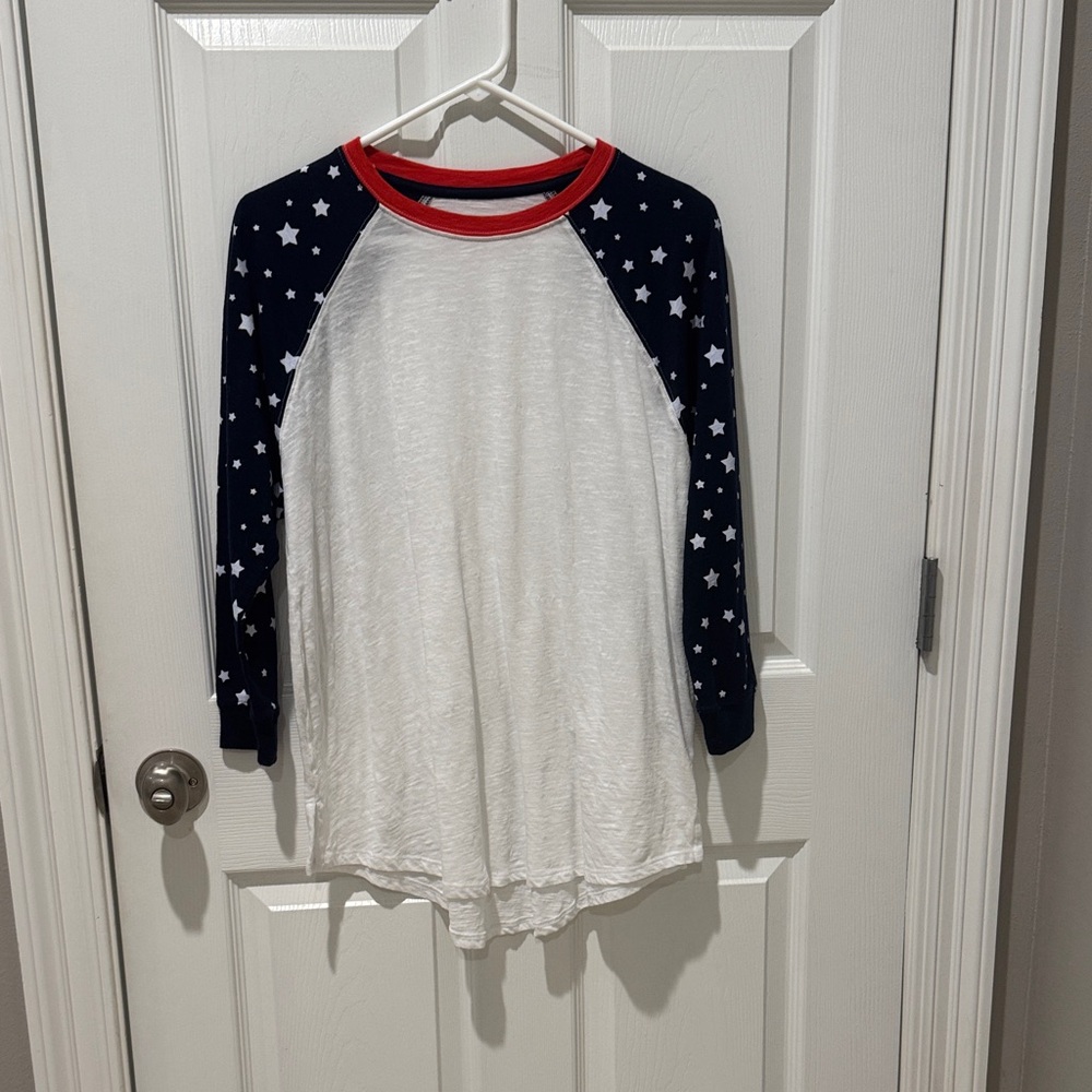 Crown & Ivy Women’s Starry Raglan Tee - Navy and White